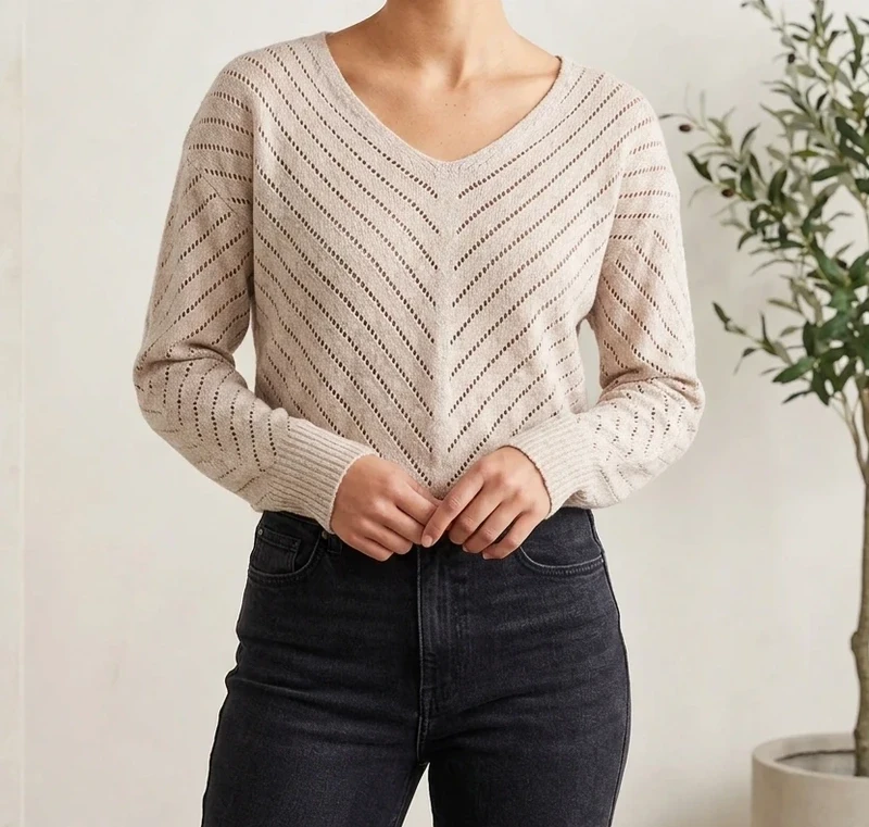 Camisola de Malha Bege | Gola em V | Tamanho M NOVA